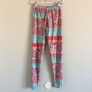NWOT Women’s Patterned Leggings